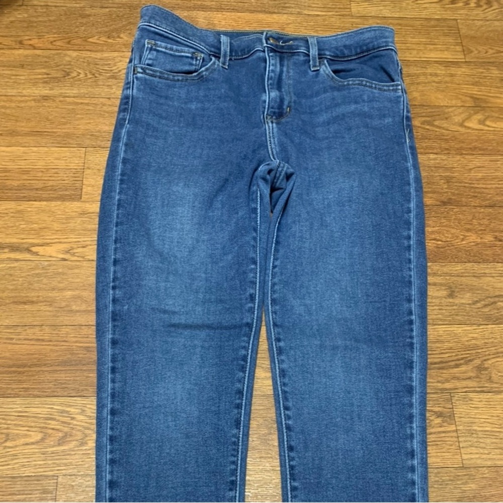 Women’s Levi’s 720 high rise super skinny jeans size 27 x 28 blokecore